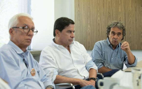 Los precandidatos presidenciales Jorge Enrique Robledo, Juan Fernando Cristo y Sergio Fajardo estuvieron en Medellín hicieron diálogos abiertos sobre sus apuestas políticas. FOTO Edwin bustamante