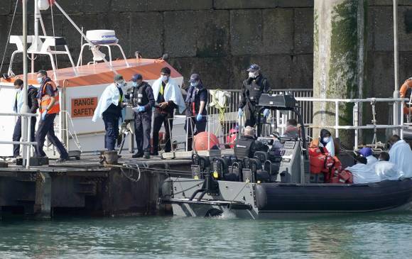 El Canal de la Mancha conecta a Francia con Reino Unido y es una de las rutas migratorias más peligrosas de Europa. FOTO getty