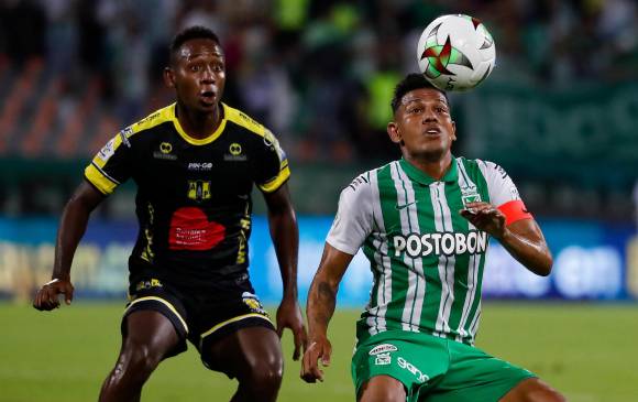 Alexánder Mejía, quien hizo parte del Nacional campeón de Libertadores en 2016 y regresó como refuerzo este año, se perderá el doble enfrentamiento ante Olimpia. FOTO MANUEL SALDARRIAGA