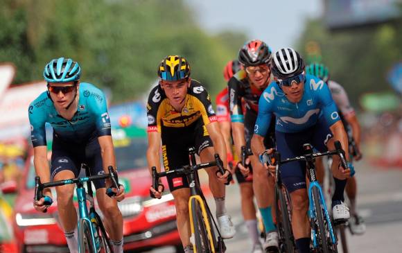 López (derecha) evidencia madurez y buen estado de forma. En 2018 fue tercero en la Vuelta a España y en 2019 terminó quinto. Tras su retiro por caída en el pasado Tour busca desquite. FOTO EFE 