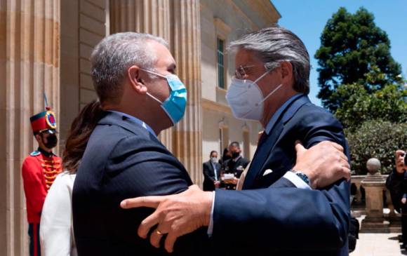 El presidente Iván Duque recibió a su homólogo de Ecuador, Guillermo Lasso, en la Casa de Nariño. FOTO Colprensa