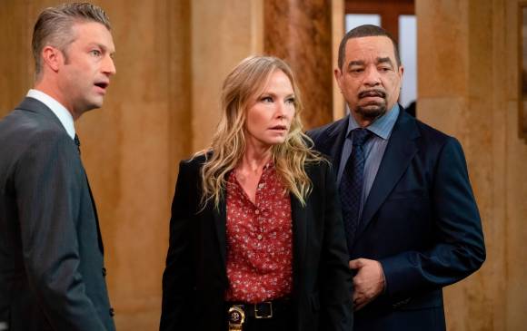 De izquierda a derecha: los actores Peter Scanavino, Kelli Giddish y Ice-T durante el rodaje de los más recientes episodios de la serie creada por Dick Wolf. FOTO cortesía