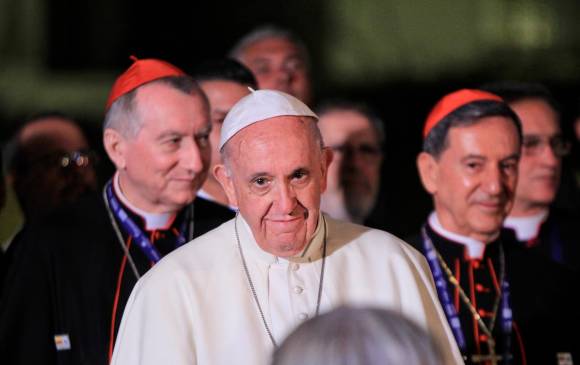 En el segundo semestre de 2017 el Papa Francisco visitó a Colombia y en aquella oportunidad, entre otros lugares del país, estuvo en Medellín. En esta imagen de referencia aparece en su visita a la Nunciatura Apostólica, en Bogotá, en ese mismo año. FOTO colprensa