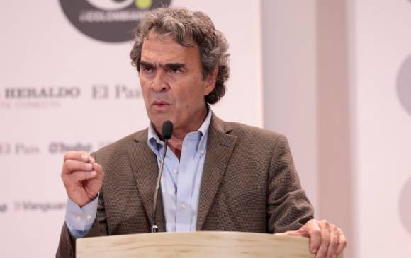 El candidato presidencial Sergio Fajardo propuso la creación de un Ministerio de la Mujer en el debate organizado por El Colombiano y FOTO: CARLOS VELÁSQUEZ.