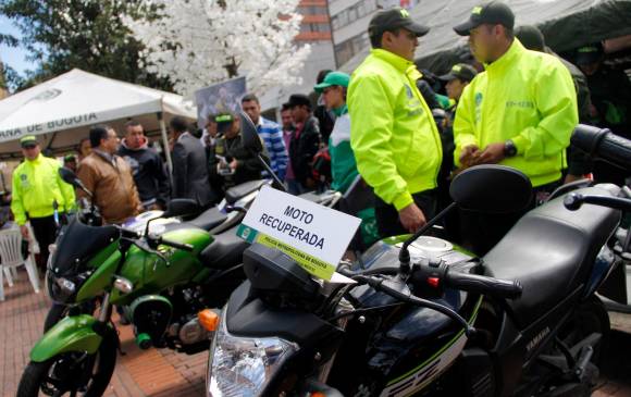 La Policía Metropolitana del Valle de Aburrá dispondrá de más de dos mil uniformados para estas fiestas decembrinas. FOTO: COLPRENSA.