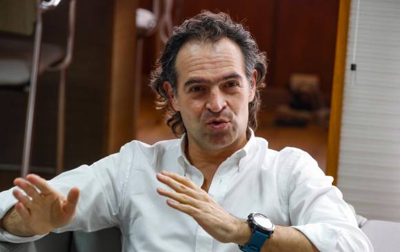 Federico Gutiérrez espera recolectar un millón de firmas que respalden su candidatura. FOTO manuel saldarriaga