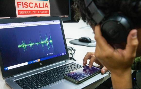 En el búnker de la Fiscalía, en Bogotá, hay al menos 30 salas para interceptar legalmente a investigados. FOTO carlos velásquez