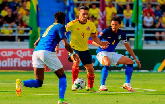 El líder Brasil luchó por el triunfo en Barranquilla, pero no le alcanzó. FOTO EFE