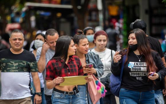 En Colombia se han aplicado 76,5 millones de dosis anticovid, 33,3 millones de personas tienen su esquema de vacunación completo y 8,1 millones han recibido dosis de refuerzo. FOTO camilo suárez