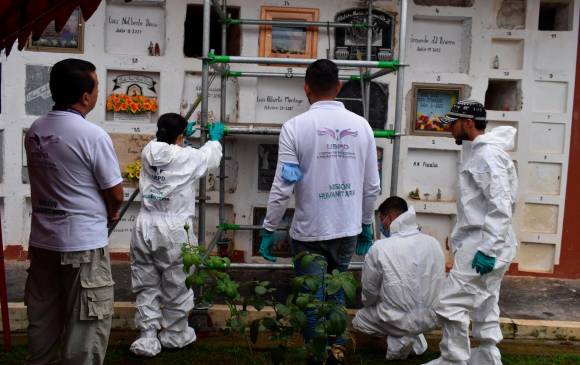 Momento de la recuperación de los cuerpos. FOTO UBPD