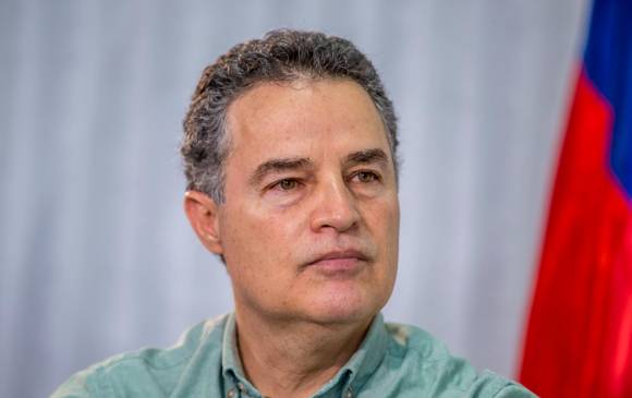 El gobernador de Antioquia, Aníbal Gaviria, ha estado 11 meses en su cargo de forma interrumpida, desde su posesión en enero de 2020. FOTO JUAN ANTONIO SÁNCHEZ