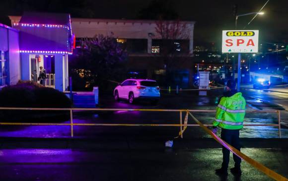 Uno de los sitios donde se produjo el tiroteo en Atlanta este martes. Foto EFE.