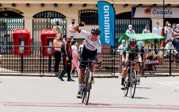 El boyacense Aldemar Reyes, de 26 años de edad, también logró esta temporada triunfo de etapa en la Clásica Marco Fidel Suárez y en la Vuelta a Colombia. FOTO CORTESÍA A PURO PEDAL
