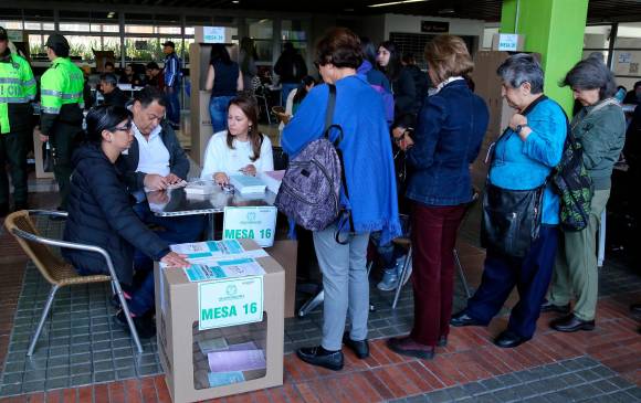 Los tarjetones didácticos son esenciales para que los votantes de las circunscripciones especiales sepa como votar por los candidatos de dichos territorios. FOTO: Archivo.