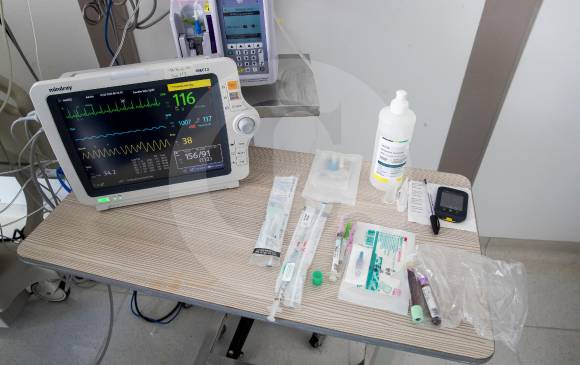 Sedantes y anestésicos, los medicamentos más necesarios en la atención de pacientes en una UCI. FOTO Esteban VAnegas
