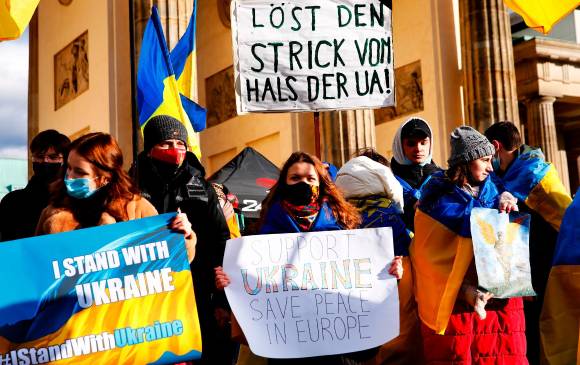 Grupos nacionalistas en Ucrania convocan a marchas para luchar contra Rusia. FOTO Getty