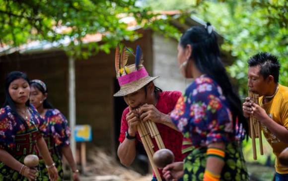 La comunidad del resguardo Caimán Nuevo lucha por mantener vivas sus tradiciones culturales. FOTO: Camilo Suárez