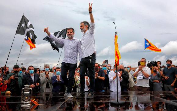 Inmediatamente después de salir de prisión, los líderes independentistas de Cataluña reafirmaron sus ideas. FOTO EFE