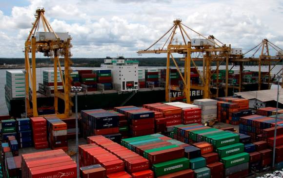El puerto de Buenaventura, el más importante del país, sufre escasez de contenedores, dicen gremios. FOTO: COLPRENSA