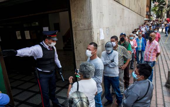 En 2020, y a pesar de la coyuntura del covid-19, los afiliados a las AFP finalizaron por encima de los 17,1 millones, superando a los 16,5 millones registrados en 2019. FOTO JULIO CÉSAR HERRERA.