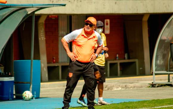 El entrenador Alberto Suárez tiene como principal objetivo con el Naranja, ingresar al grupo de los ocho. FOTO cortesía Envigado