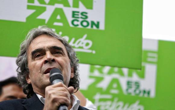 El precandidato presidencial Sergio Fajardo tenía un encuentro con estudiantes de la Universidad Tecnológica de Pereira. Foto Colprensa