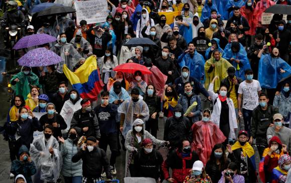 A corte del 7 de mayo, 27 personas habían muerto en el marco de las protestas, según la Defensoría y la Fiscalía. FOTO COLPRENSA