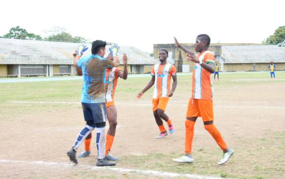 Finales de fútbol y baloncesto. La del voleibol de las Olimpiadas quedó aplazada para el transcurso de esta semana por algunos imprevistos. FOTOS CORTESÍA CORPORACIÓN TURÍSTICA DE URABÁ.