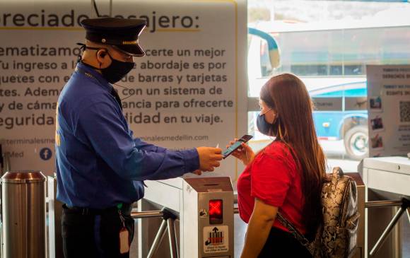 No olvide que, además deberá cumplir con las medidas de bioseguridad. FOTO Cortesía Terminales de Medellín