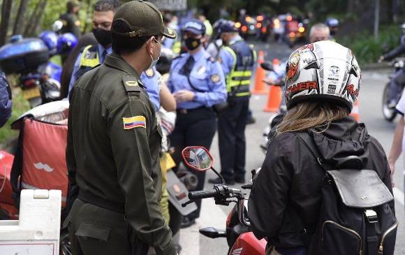 La comunidad del barrio El Trianón reclama más presencia policial. Ayer, la Alcadía adelantó en varias zonas la #OperaciónTerritorioSeguro para reforzar controles y prevenir el delito. FOTO CORTESÍA