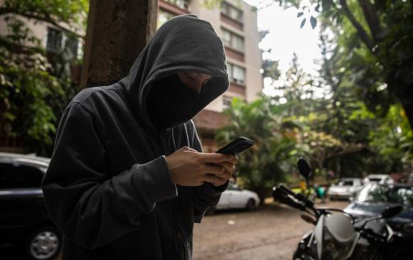 La Policía adelanta campañas educativas en el Valle de Aburrá para evitar extorsiones, hurtos y engaños. FOTO caRLOS VELÁSQUEZ
