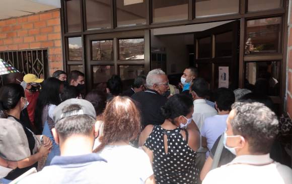 Reportan aglomeraciones por vacunas covid en San Javier