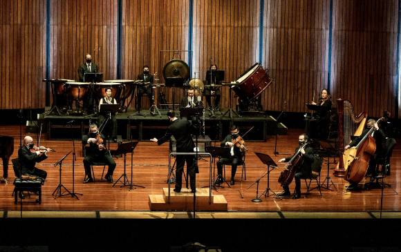 La obra presentada fue la sinfonía número 4 de Gustav Mahler, dirigida por el maestro Alejandro Roca. Foto: Jaime Pérez