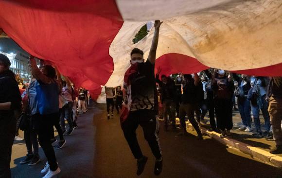 Líderes de comunidades indígenas de la selva de Perú advirtieron que si es necesario marcharán a Lima para defender su voto por el izquierdista Pedro Castillo. FOTO GETTY