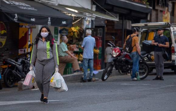 El INS recomienda a los alcaldes de 15 ciudades, entre estas Medellín, tomar medidas adicionales a las individuales para evitar contagios masivos. FOOT ARCHIVO