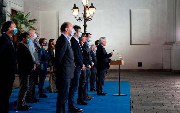 “Estamos siendo interpelados por nuevas expresiones y liderazgos. Es nuestro deber escuchar con humildad y atención el mensaje de la gente”, dijo el presidente de Chile, Sebastián Piñera,