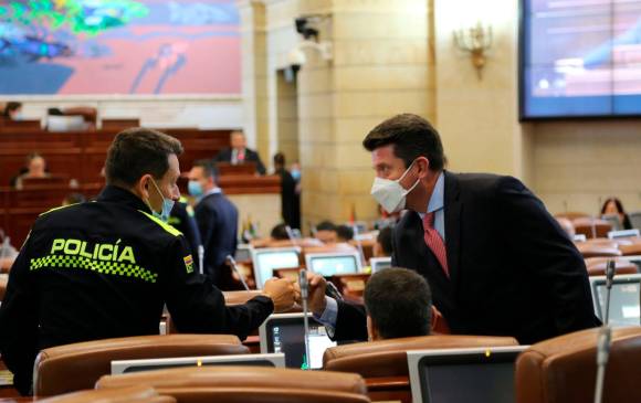 El ministro de Defensa, Diego Molano, en una de las discusiones de los proyectos en el Congreso. FOTO: COLPRENSA