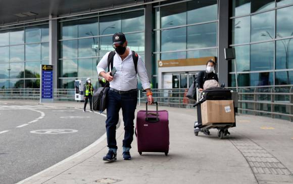 A partir del 14 de diciembre aplicarán estas nuevas medidas para el ingreso de viajeros al país. Foto: Colprensa. 