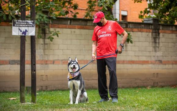 Gustavo Parra y Polo atienden las recomendaciones de la unidad en la que viven. FOTO Camilo Suárez