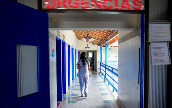 Cerca de 20 hospitales municipales han cerrado servicios por falta de personal y saturación. FOTO: JAIME PÉREZ