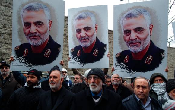 En su momento, la muerte de Soleimani generó múltiples protestas contras las embajadas de EE.UU. en territorios islámicos. FOTO: AGENCIA EFE.
