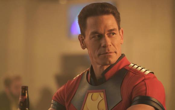 John Cena regresa a su papel de Chris Smith, más conocido como Peacemaker. FOTO Cortesía HBO Max