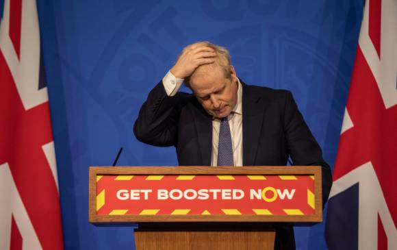Boris Johnson ha sido primer ministro de Reino Unido desde 2019. Esperará el informe final para tomar decisiones. FOTO getty