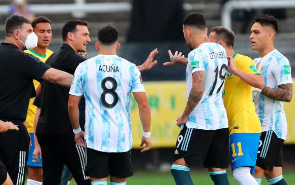 Los jugadores argentinos que ordenaron deportar fueron Emiliano Martínez, Giovani Lo Celso, Cristian Romero y Emiliano Buendía. Foto: EFE/Sebastiao Moreira
