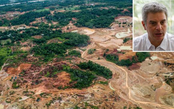 Carlos Eduardo Correa, ministro de Ambiente, sostuvo que su cartera hace frente a la degradación de suelos y ecosistemas del Bajo Cauca. FOTOS julio herrera y manuel saldarriaga