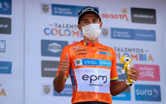 Suárez ganó etapa en Vuelta a Colombia-2020. Tras cinco meses evidencia gran nivel competitivo. FOTO ÉDER GARCÉS-FEDECICLISMO
