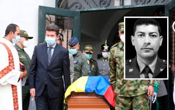  La víctima fue el capitán Jesús Alberto Solano Beltrán, jefe de la Sijín de la Policía Nacional en Soacha FOTO @DirectorPolicia
