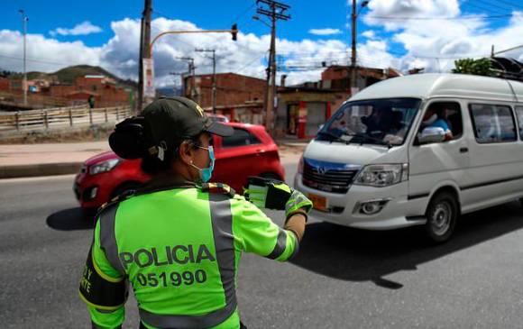 Las autoridades de Tránsito a nivel nacional coordinarán mañana el operativo de la operación retorno en el puente más largo del año. FOTO COLPRENSA