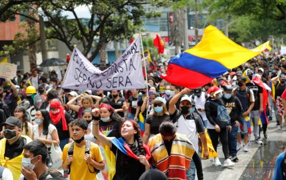 Minuto a minuto: Disturbios empañan marchas pacíficas en Medellín