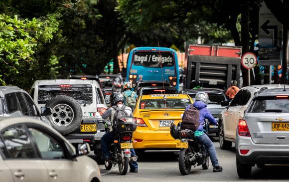 El proceso de reactivación económica incrementó el flujo vehicular en las calles de la ciudad. FOTO CAMILO SUÁREZ